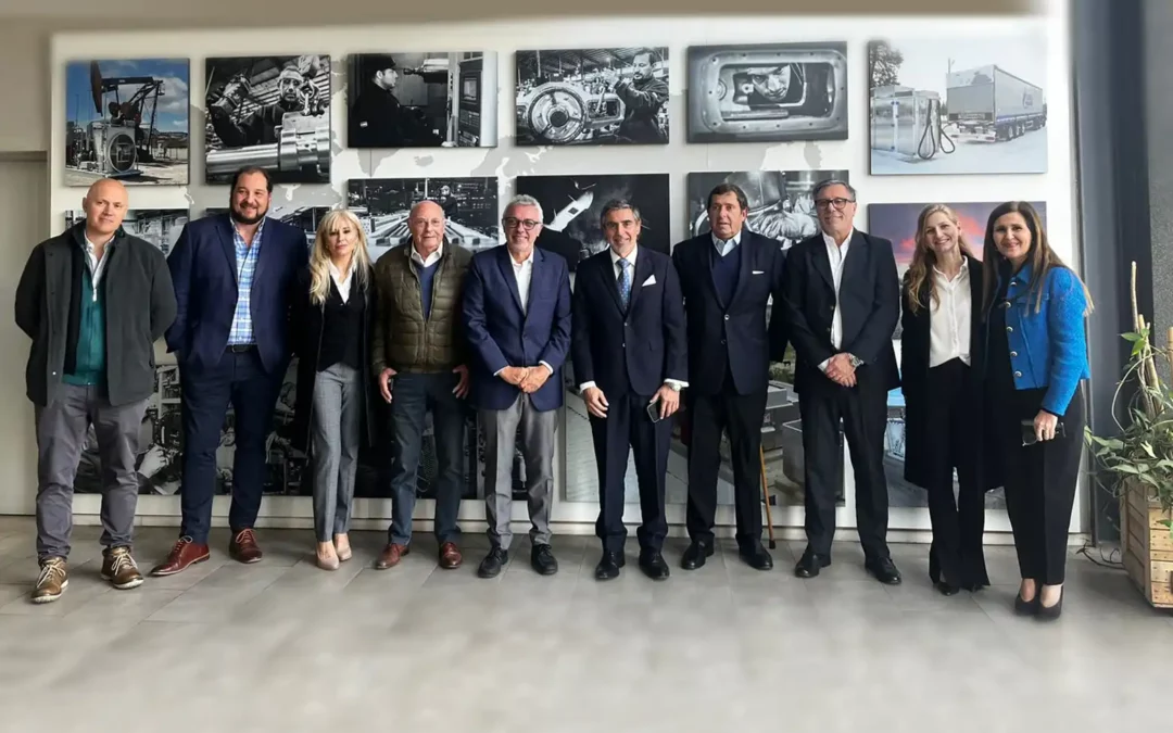Julio Zamora visited the headquarters of Aspro